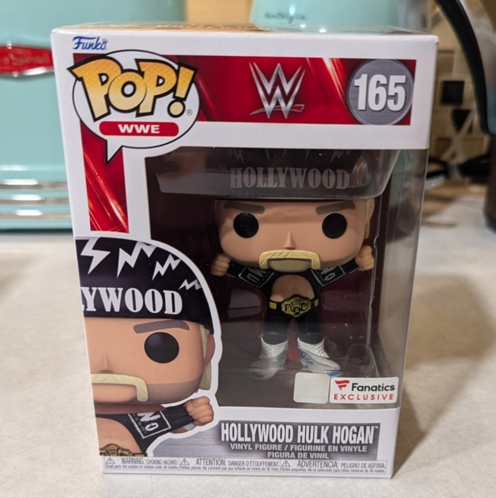 Funko Pop! Hollywood Hulk Hogan #165 NWO WWE Fanatics Exclusive